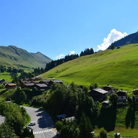 Apartment Ensoleille 2 Etoiles, 6 Couchages, Proche Pistes, Balcon Sud, Navette - Fr-1-241-94